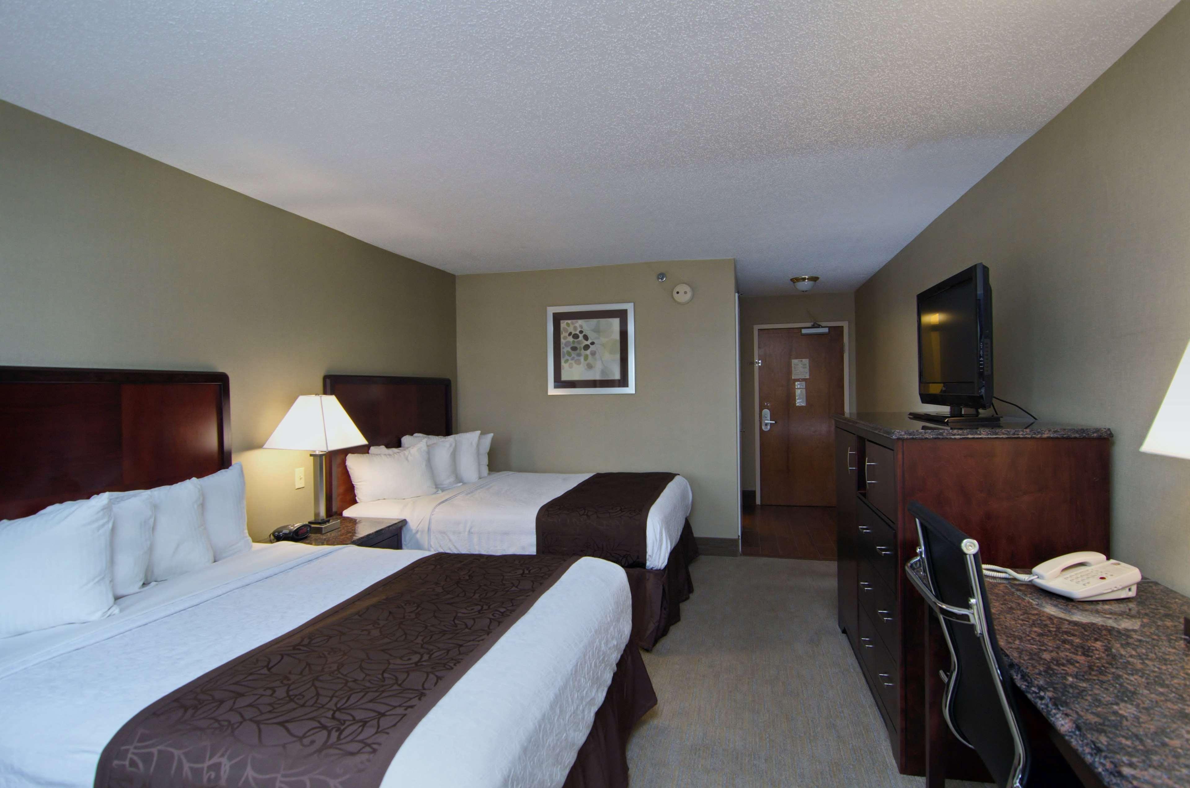 Best Western Plus Inn At Hunt Ridge Lexington Exterior photo
